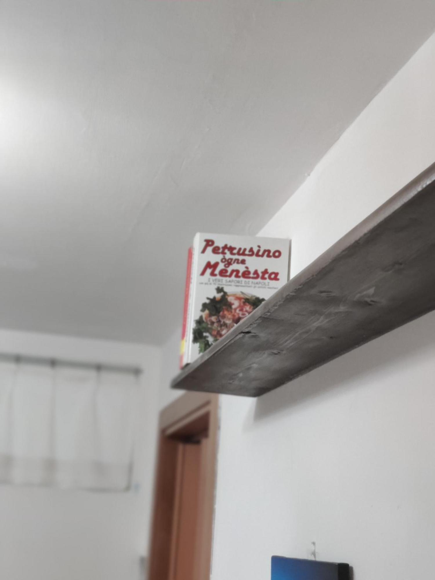 The Second Floor Hotel Наполи Екстериор снимка