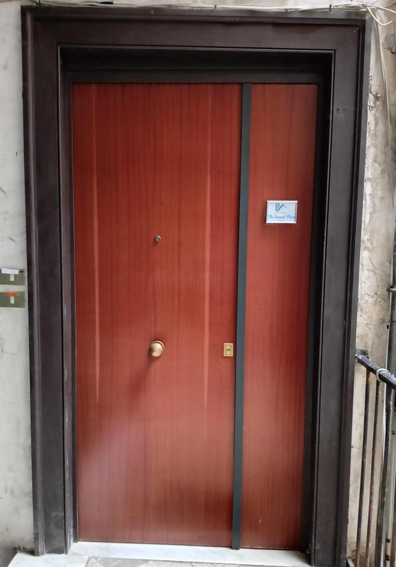 The Second Floor Hotel Наполи Екстериор снимка