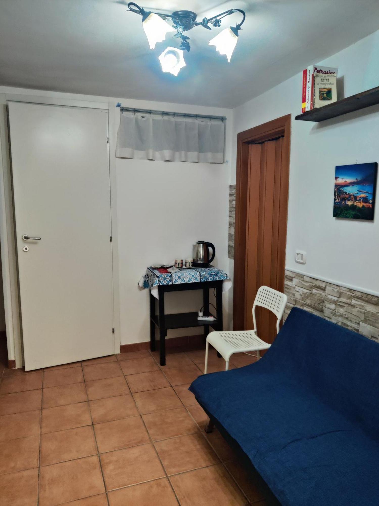 The Second Floor Hotel Наполи Екстериор снимка